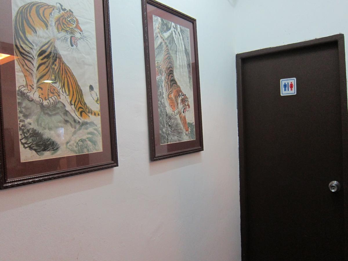 Oriental Inn Kuching Eksteriør billede