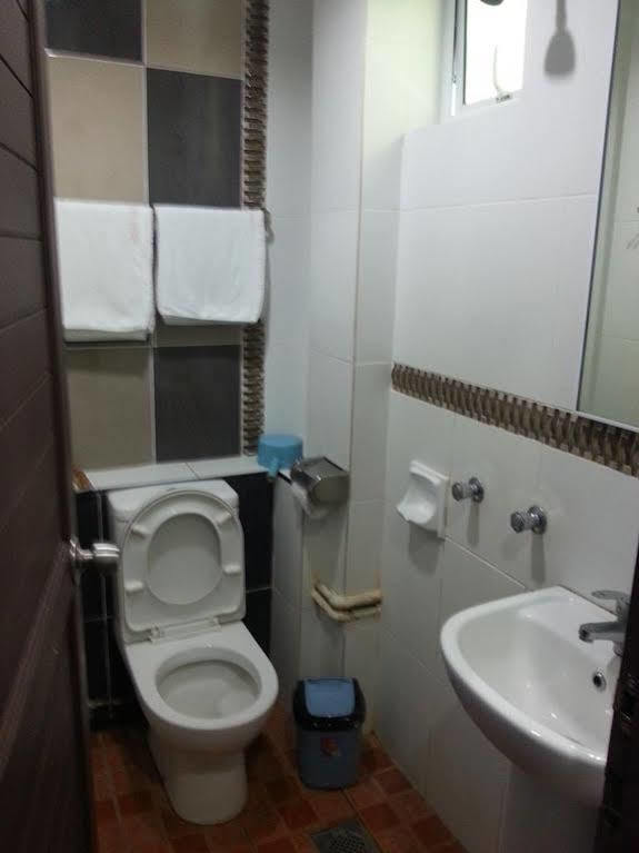 Oriental Inn Kuching Eksteriør billede